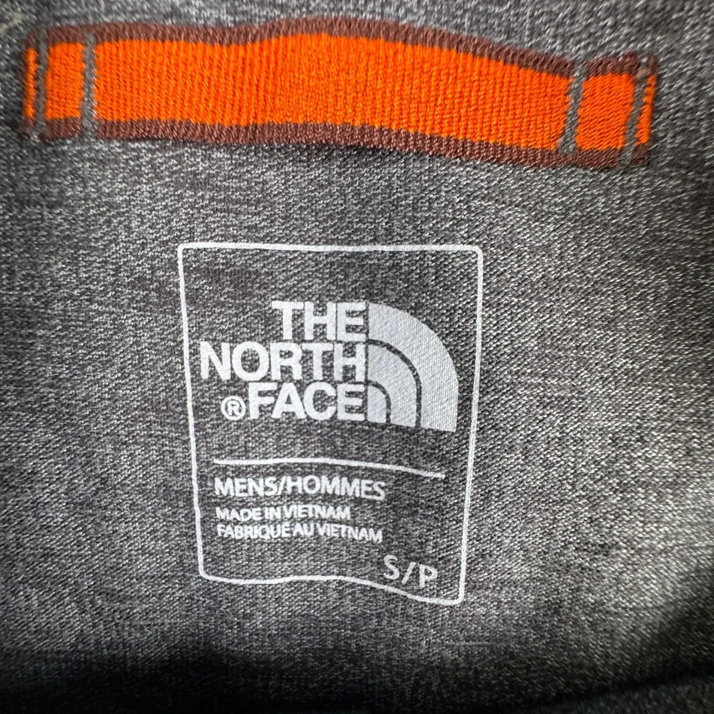 The North Face Mens Gray Heather Long Sleeve Henley Pocket Shirt Small